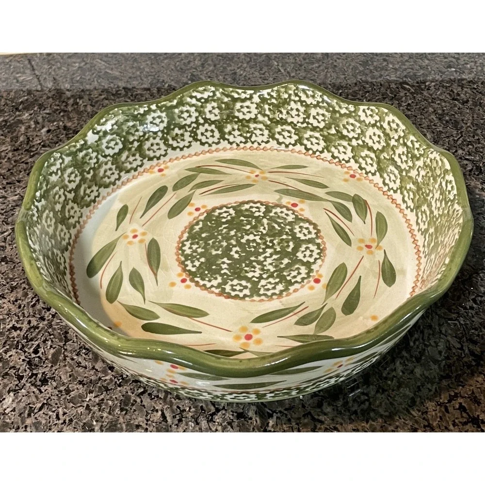 Temptations Old World Green 1 QT Ceramic Floral Baking Pie Dish‎ Scalloped Edge